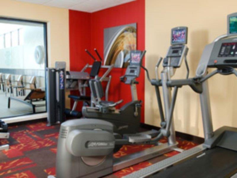 Courtyard By Marriott Indianapolis Airport Ξενοδοχείο Εξωτερικό φωτογραφία