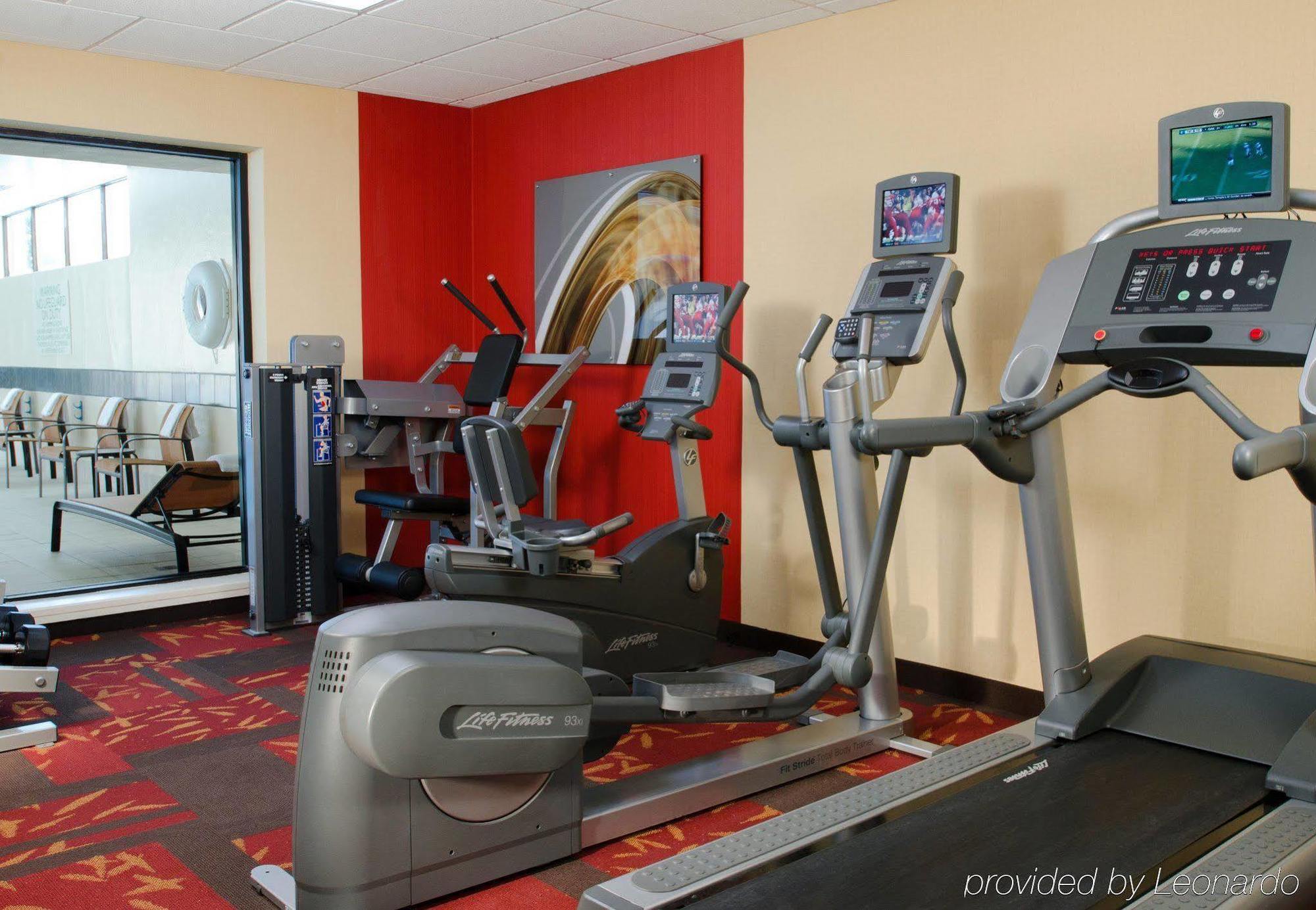 Courtyard By Marriott Indianapolis Airport Ξενοδοχείο Εξωτερικό φωτογραφία