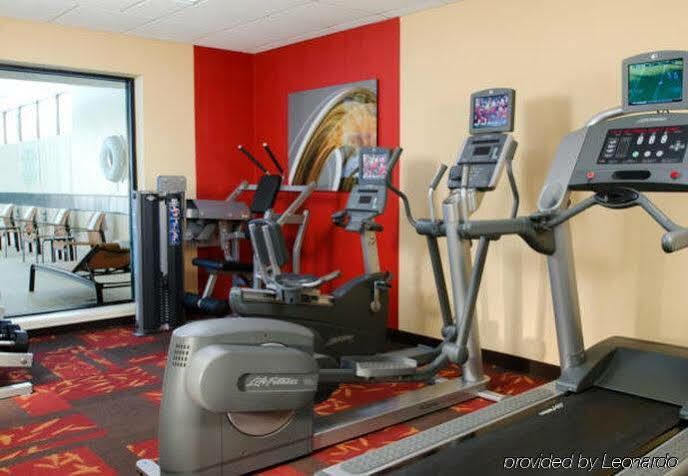 Courtyard By Marriott Indianapolis Airport Ξενοδοχείο Εξωτερικό φωτογραφία
